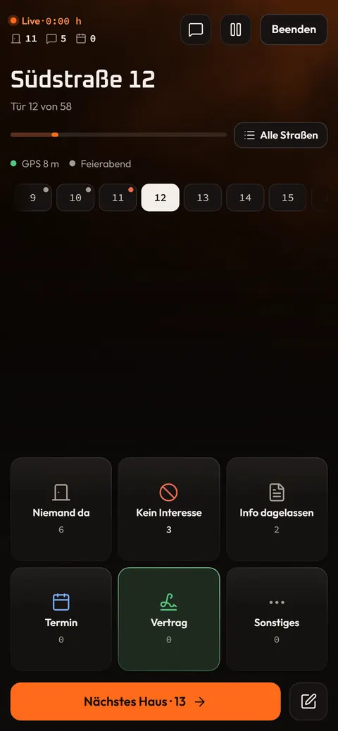 Die App am Handy während einer Schicht: aktuelle Adresse, Hausnummern und je eine Kachel pro Türergebnis